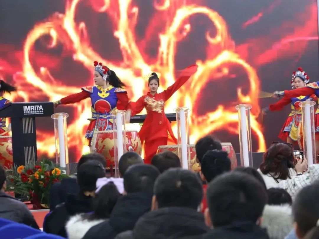 愛瑪特全屋凈水安陽十周年慶典暨居然之家新店盛大開業(yè) 愛瑪特全屋凈水安陽十周年慶典暨居然之家新店盛大開業(yè)